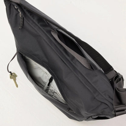 Vessna Crossbody
