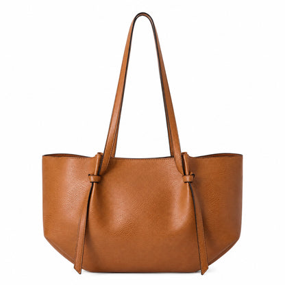 Amelle Tote in Cognac