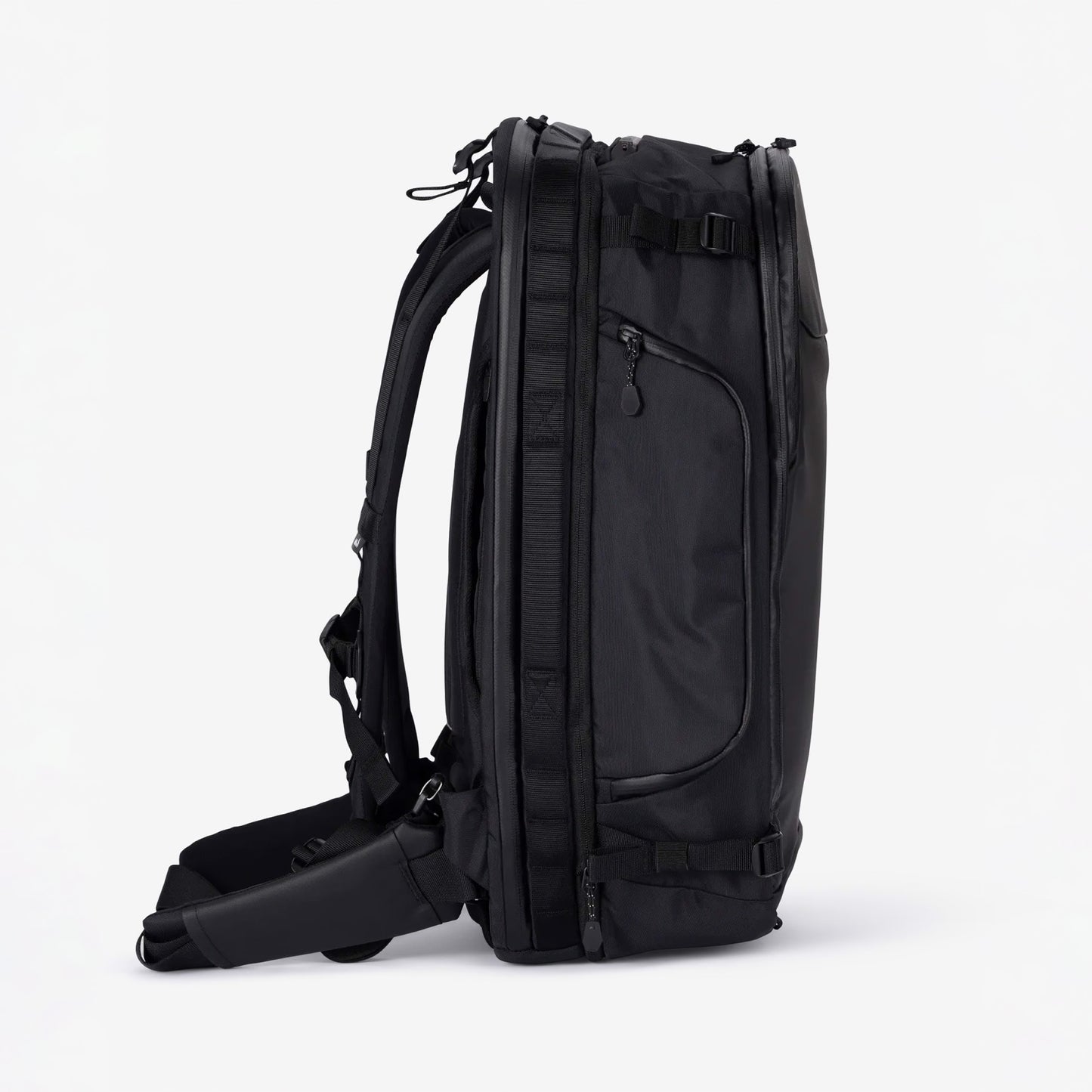 Valt Travel Backpack