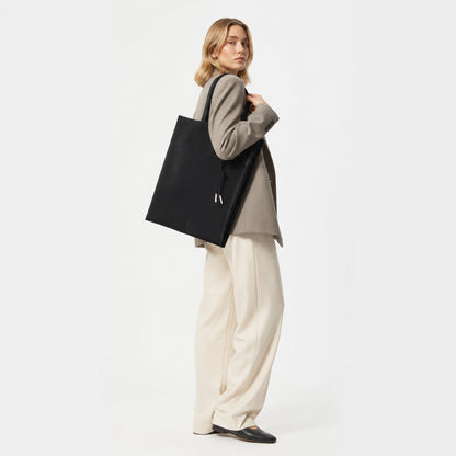 Verel Satellite Black Tote