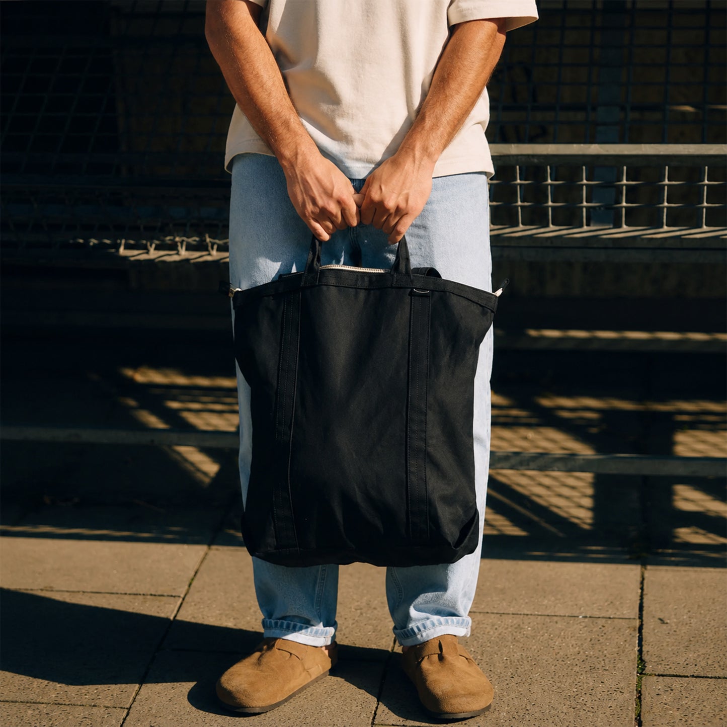Renn Travel Shopper